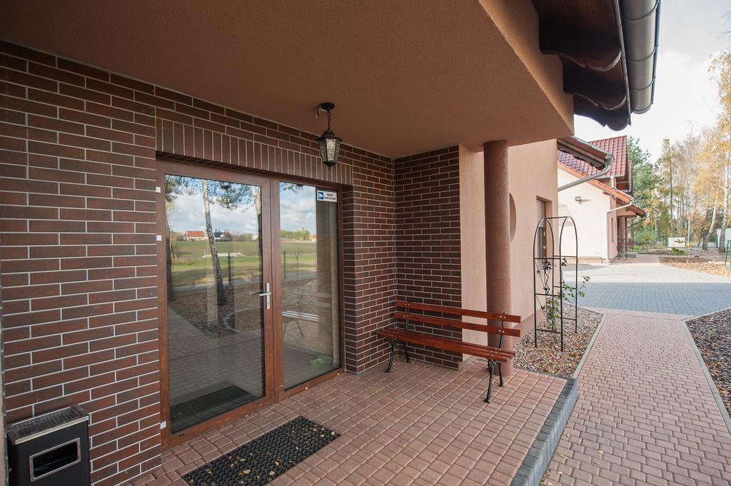 Biskupice Apartment *